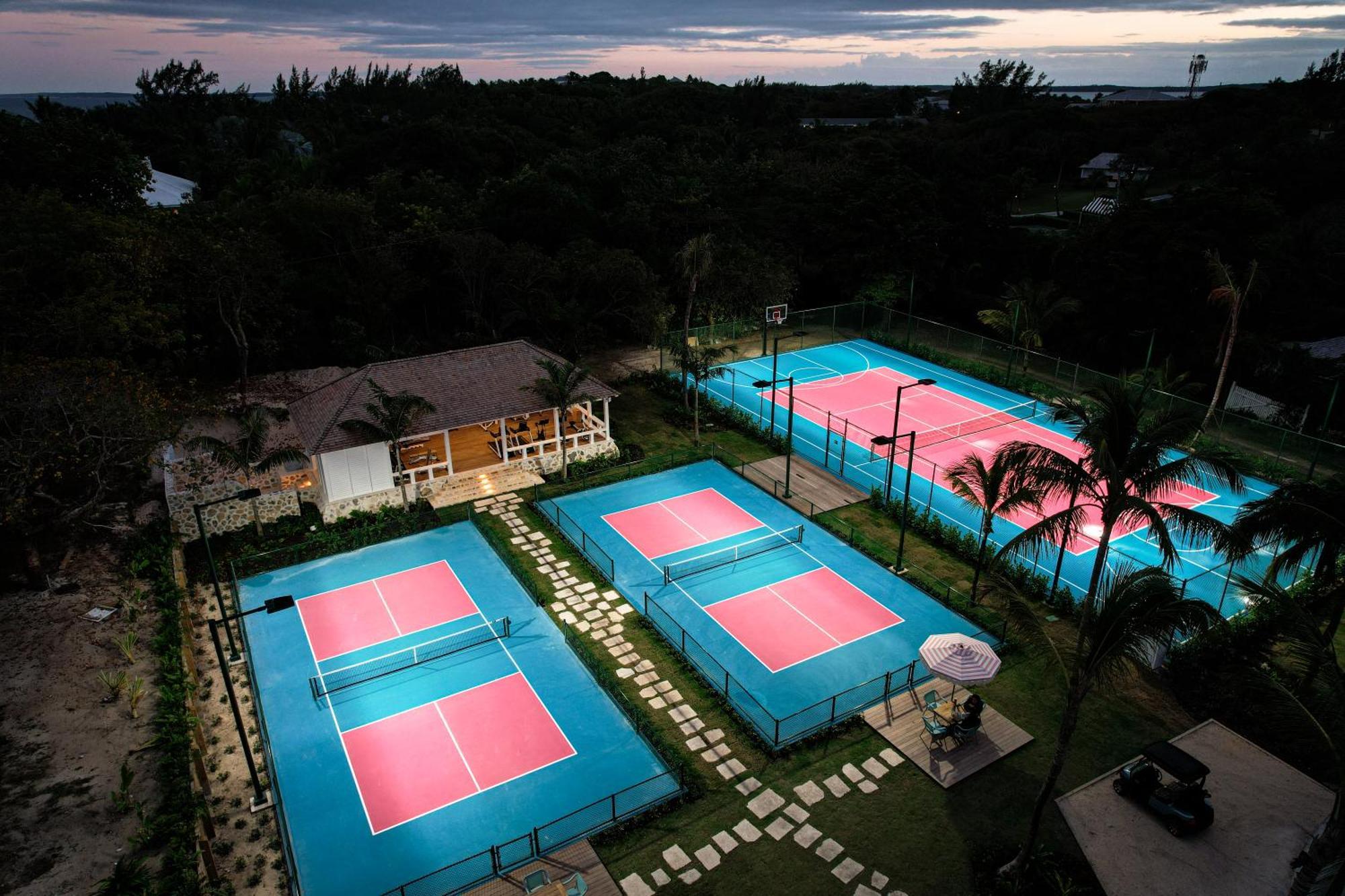 Coral Sands Inn & Cottages Dunmore Town Экстерьер фото