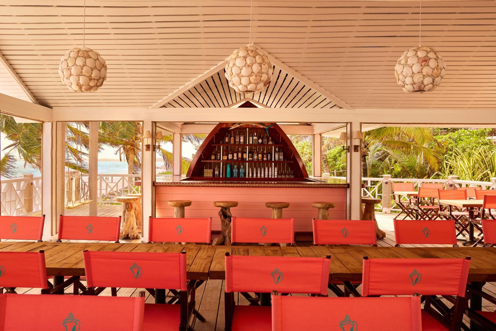 Coral Sands Inn & Cottages Dunmore Town Экстерьер фото
