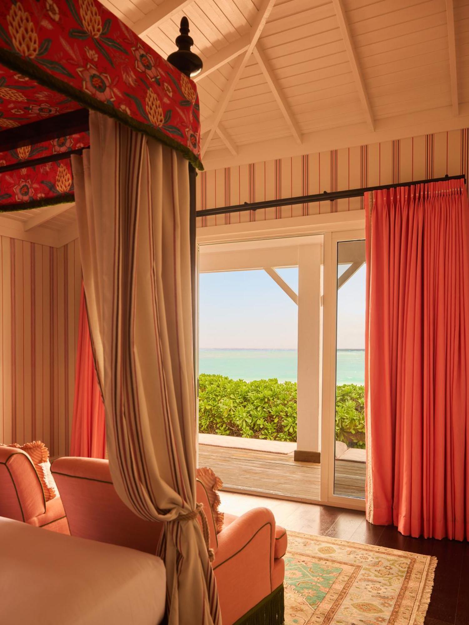 Coral Sands Inn & Cottages Dunmore Town Экстерьер фото