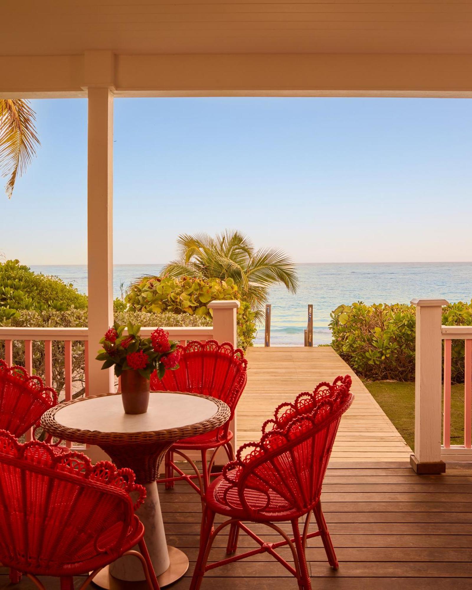 Coral Sands Inn & Cottages Dunmore Town Экстерьер фото